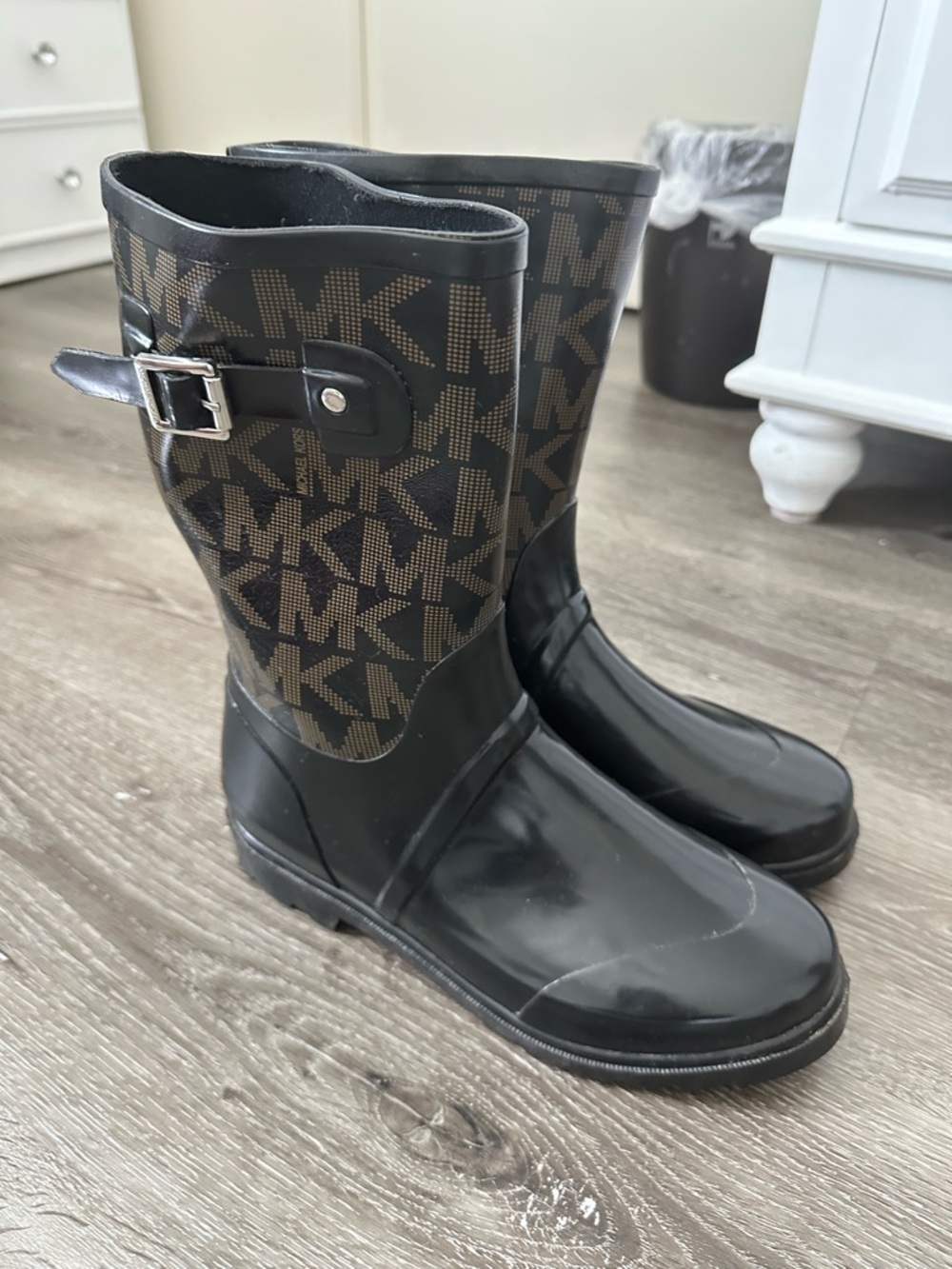 Women Michael Kors Black and Brown MK Logo Rain Boots - Picture 5 of 10